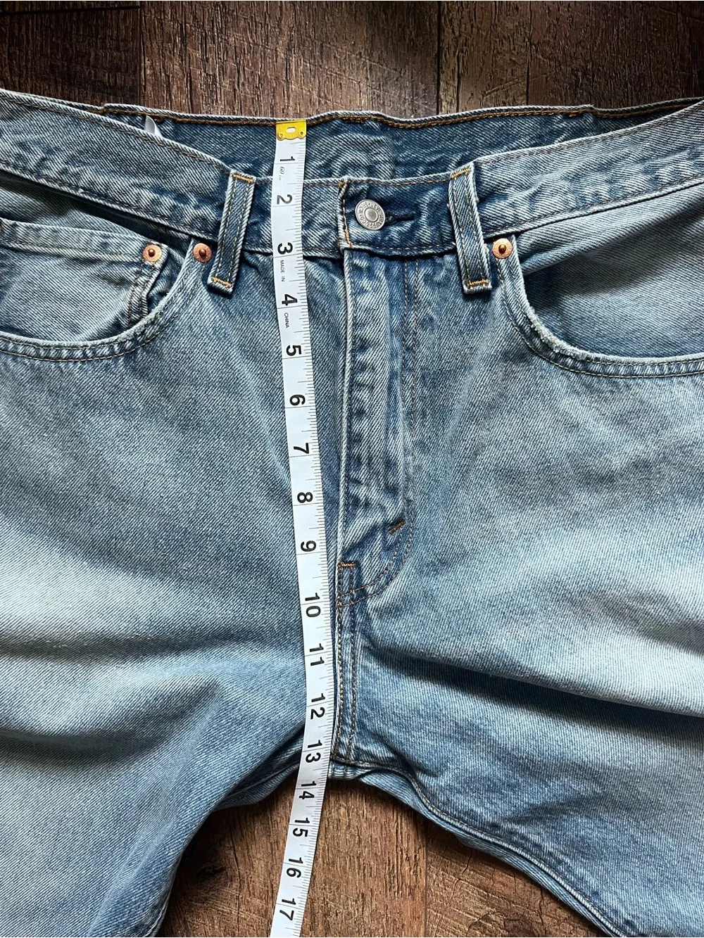 Levi’s 517 men’s bootcut Style # 005170225 jeans medium wash 34x32‎
